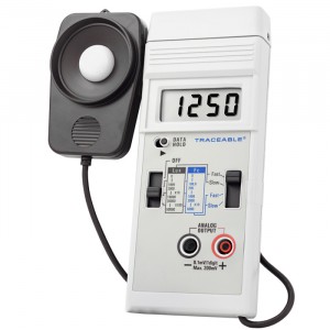 Dual-Range Traceable Light Meter